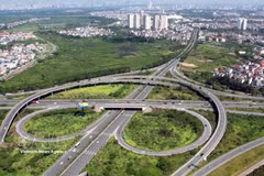 El desarrollo de la infraestructura de transporte y la logística interregional impulsa la integración territorial y refuerza la gobernanza unificada del espacio de desarrollo y de los recursos nacionales. (Foto ilustrativa: VNA)