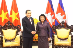 El presidente de la Asamblea Nacional de Vietnam, Tran Thanh Man, se reúne con su homólogo de Camboya, Samdech Khuon Sudary, en febrero de 2026 en Phnom Penh. (Foto: VNA)