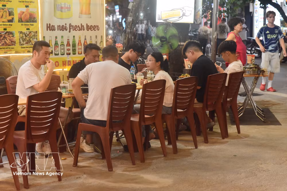 vnanet-potal-ha-noi-ky-vong-danh-thuc-tiem-nang-du-lich-tu-kinh-te-dem-8837886.jpg