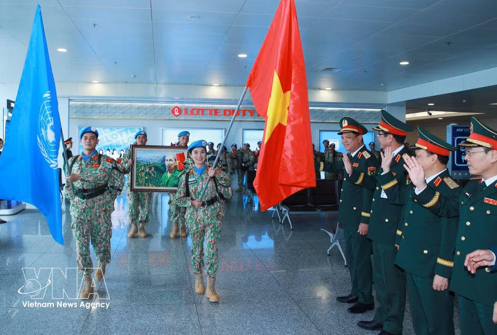 vnanet_potal-le-tien-doi-cong-binh-so-5-len-duong-thuc-hien-nhiem-vu-gghb-lhq-9049098.jpg