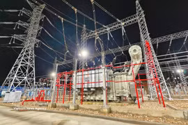 Un proyecto de electricidad en Phu Quoc (Foto: VNA)