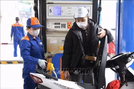 La venta de gasolina en Hanoi (Fuente: VNA)