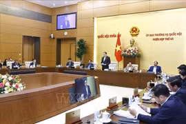 El presidente de la Asamblea Nacional, Tran Thanh Man, pronuncia un discurso en la 43.ª reunión del Comité Permanente de la Asamblea Nacional de Vietnam (Fuente: VNA) 