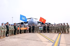 Los oficiales y soldados vietnamitas antes de partir hacia Sudán del Sur. (Foto: VNA)